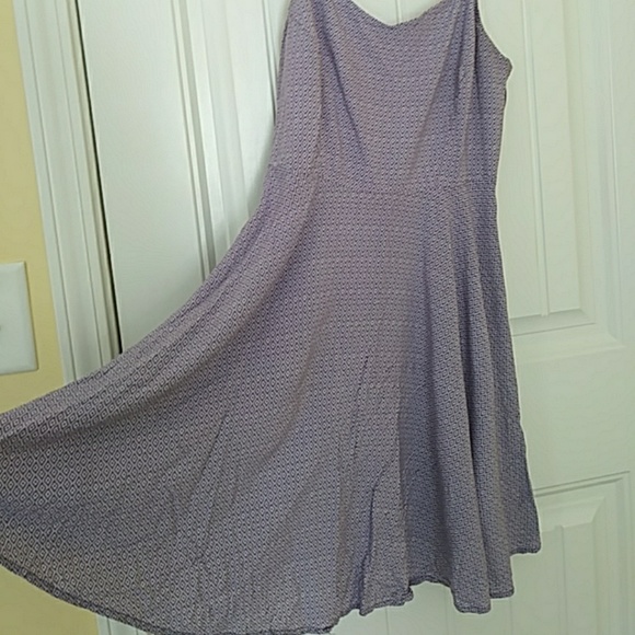 Dress - Picture 4 of 4